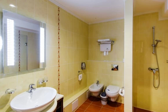 Hotel Grand, гостиничный комплекс - №1